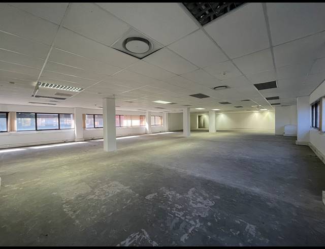 1,929M² OFFICE TO LET IN SANDTON CENTRAL